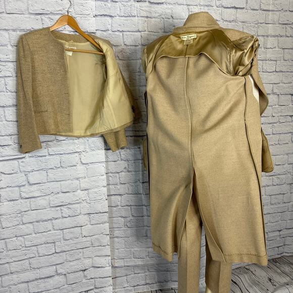 VINTAGE SALVATORE FERRAGAMO Wool & Alpace blend three piece suit in tan medium - Picture 13 of 17